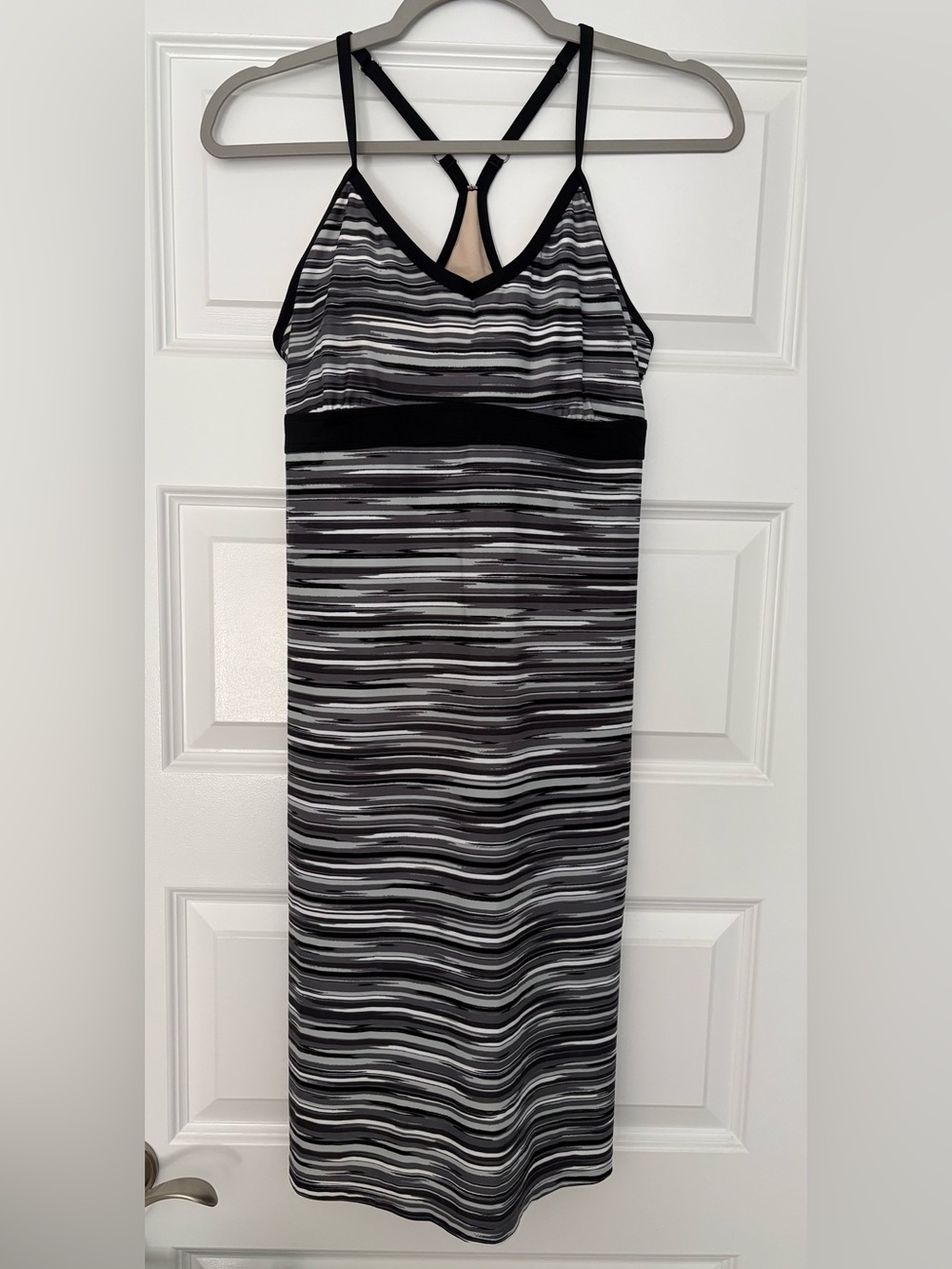 Athleta Shorebreak Dress ~ Med Tall ~ Black/Gray/White ~ EUC